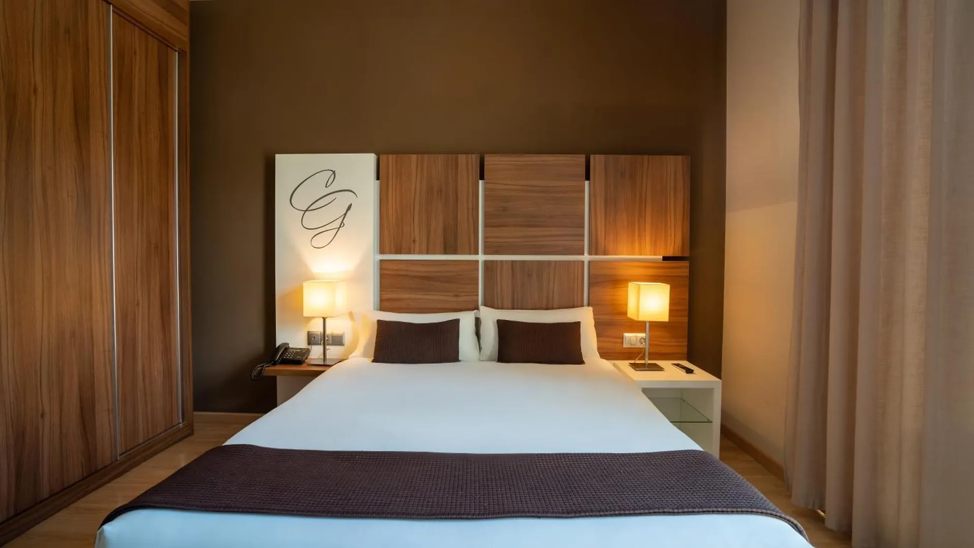 Hotel & Spa Golden Barcelona Vallromanes 4*,