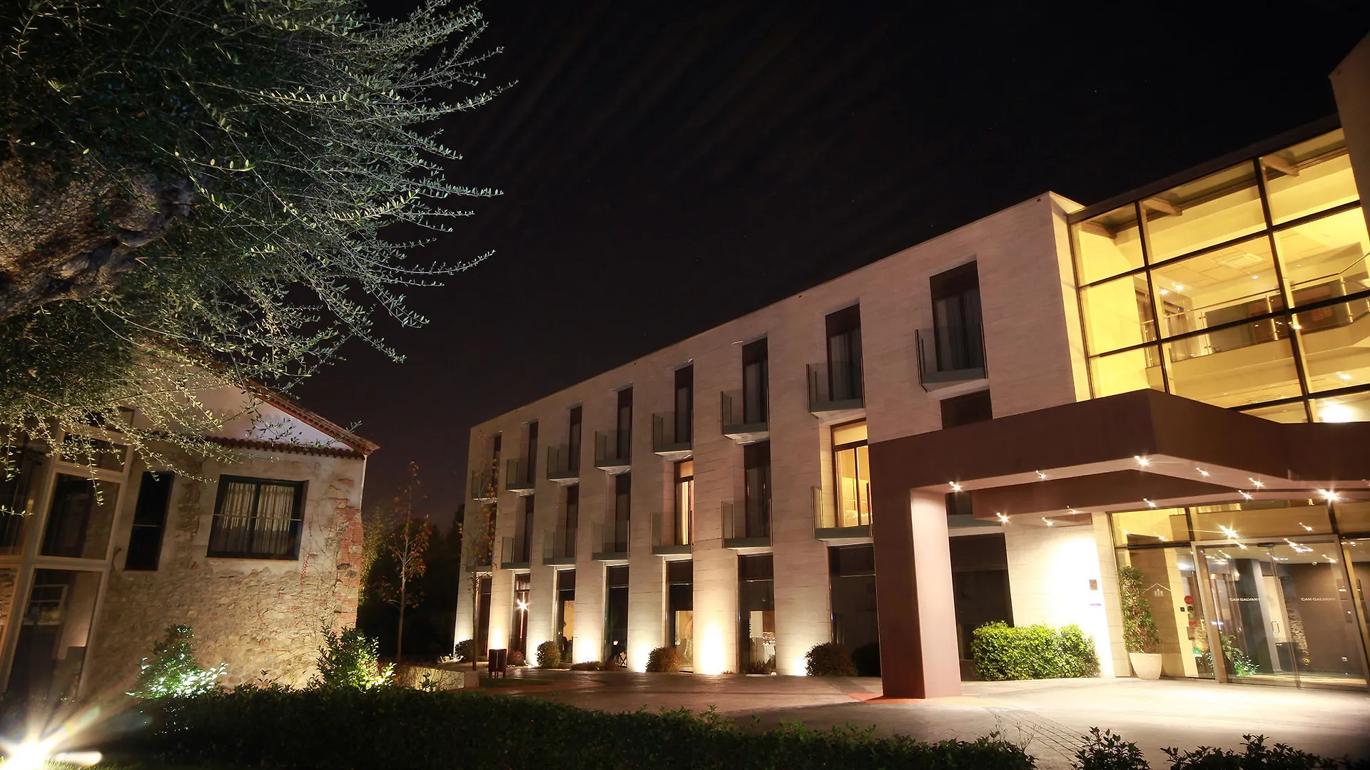 Hotel & Spa Golden Barcelona Vallromanes 4*,